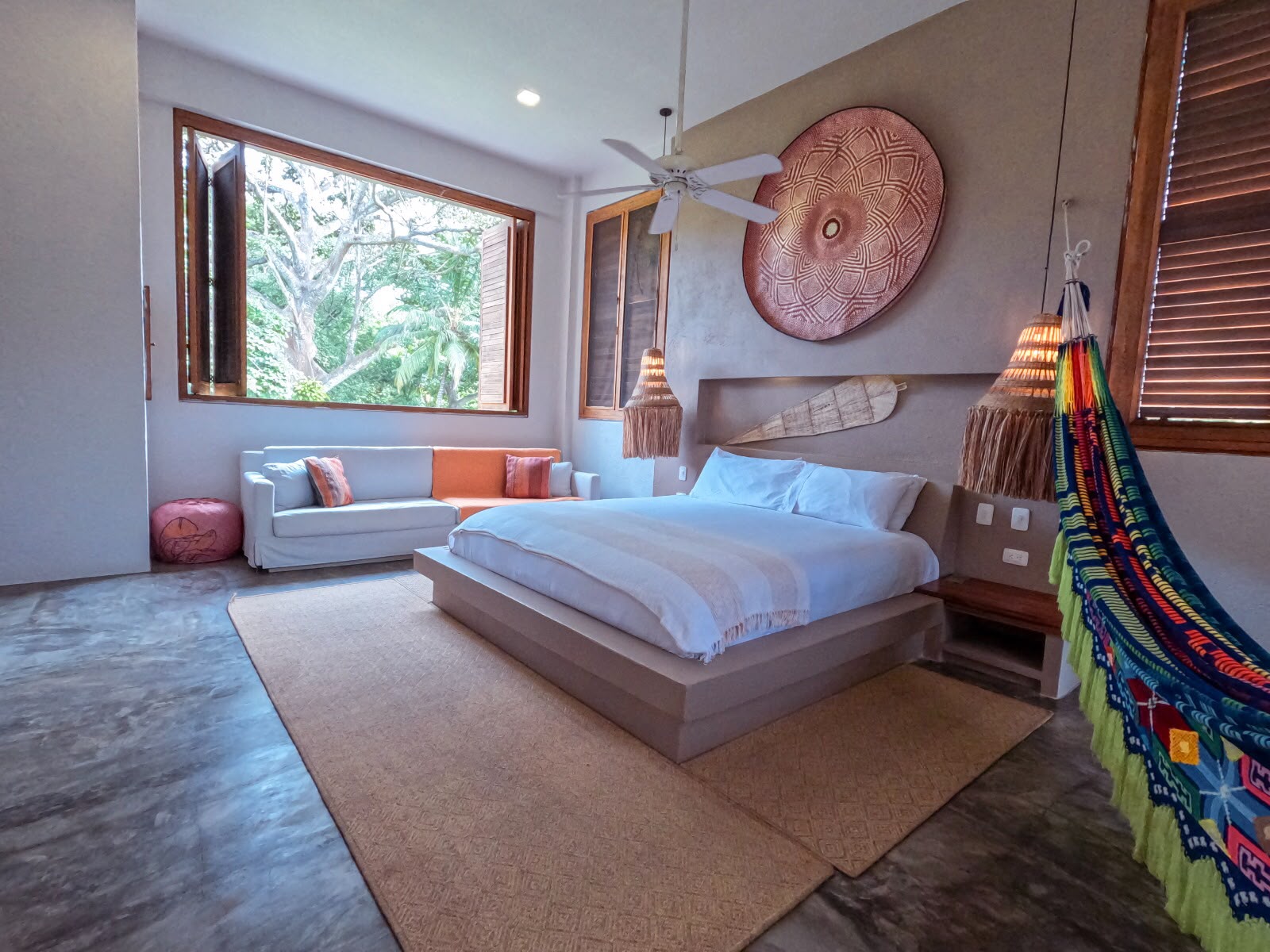 Bedroom with a garden view